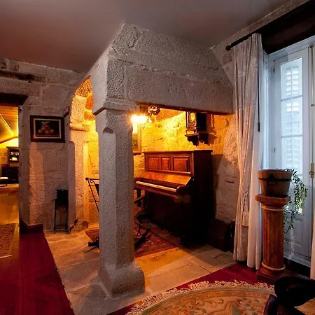 Casa Grande La Almuina ゲストハウス Arbo