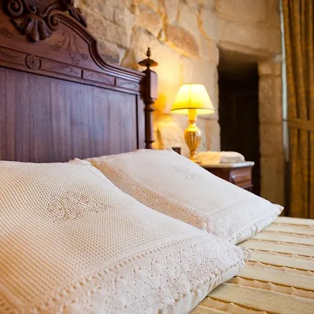 Casa Grande La Almuina * Arbo